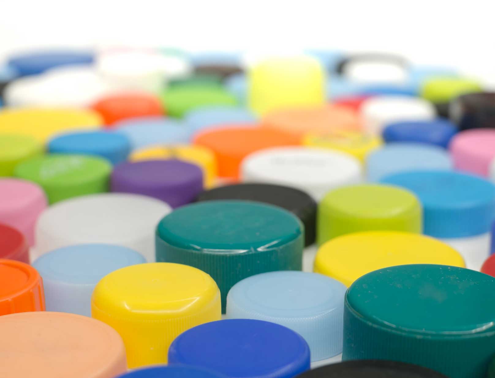 How can UK businesses help to reduce plastic waste?